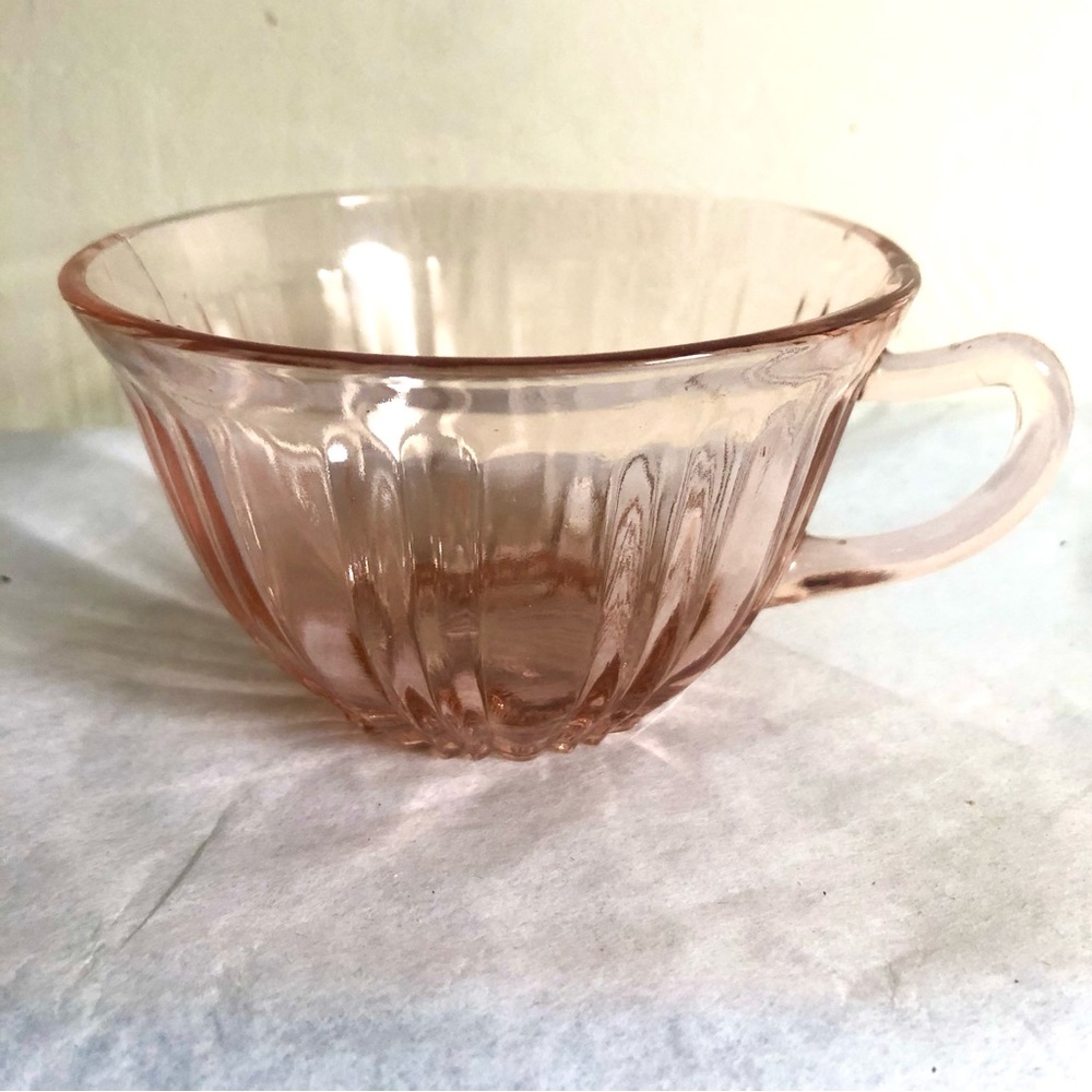 7362-1 Anchor Hocking Pink Queen Mary Depression Glass - Cup only